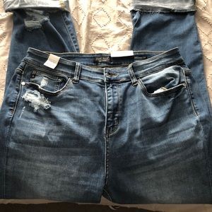 Judy Blues 16W distressed jeans